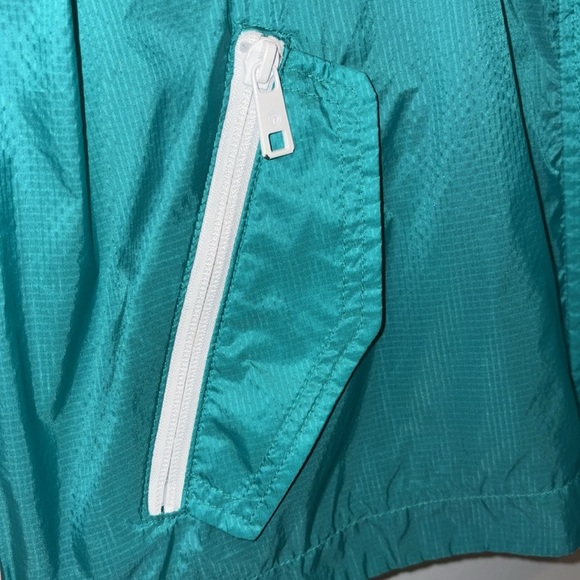 T by Talbots Teal Nylon Hooded Lightweight Packable Windbreaker Size Large - Picture 6 of 11